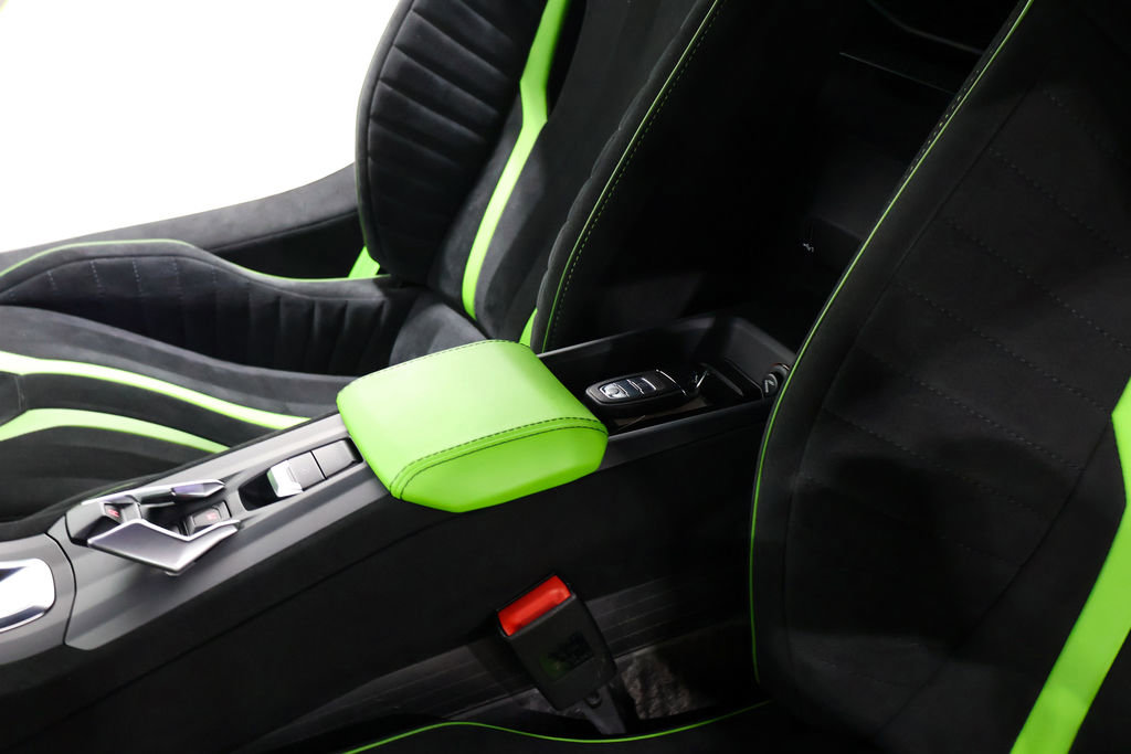 Used 2022 Lamborghini Huracan STO image 23