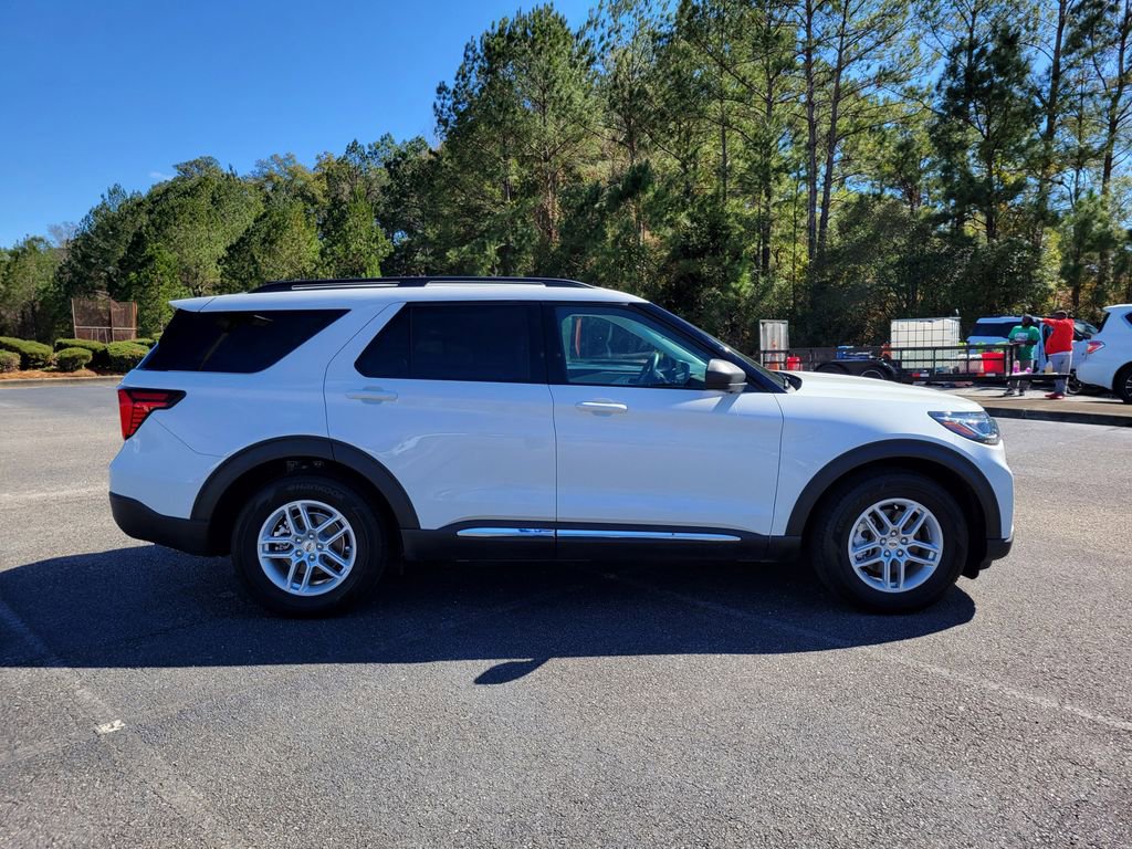 Certified 2025 Ford Explorer Active w/ Active Comfort Package image 6