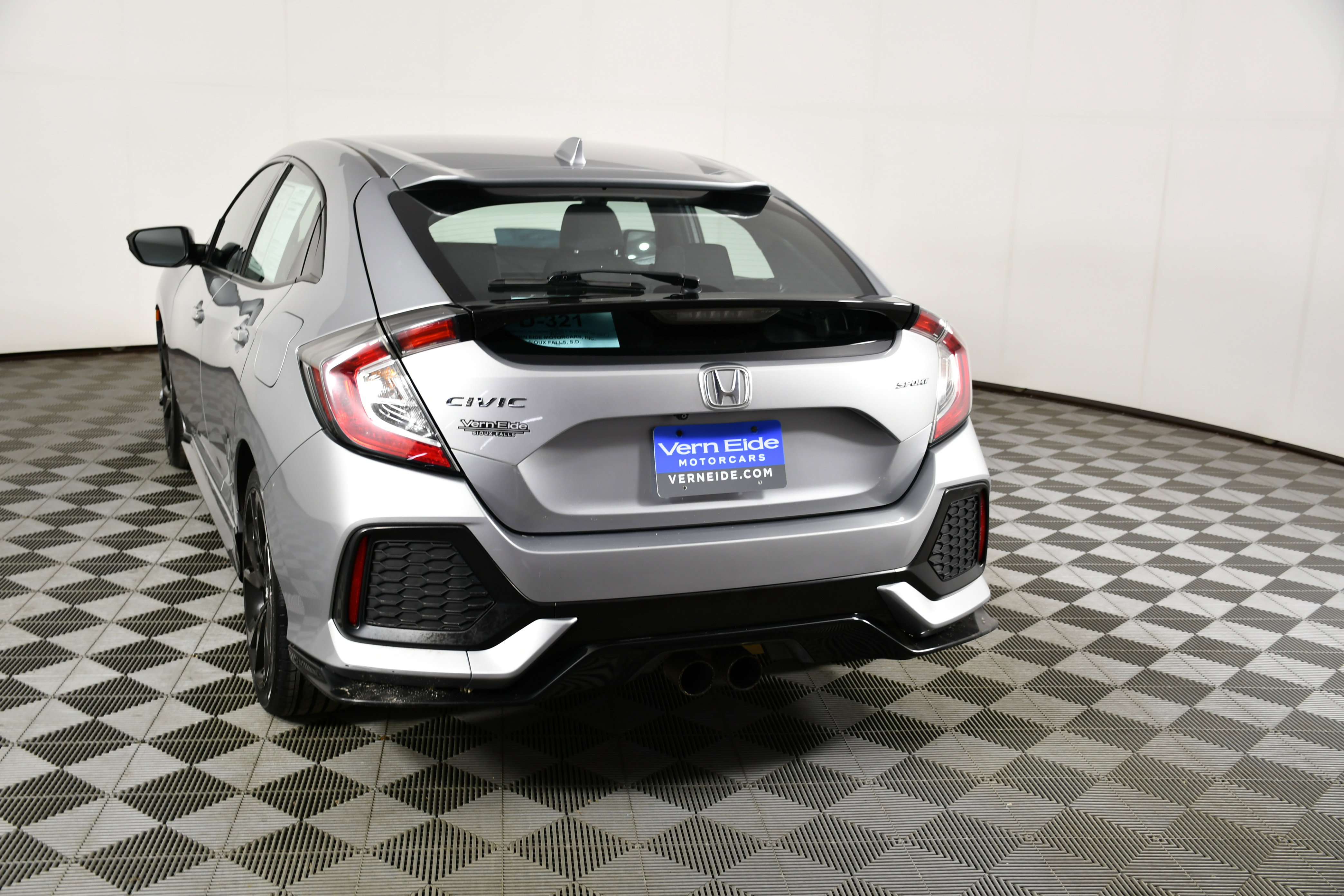 Used 2017 Honda Civic Sport image 7