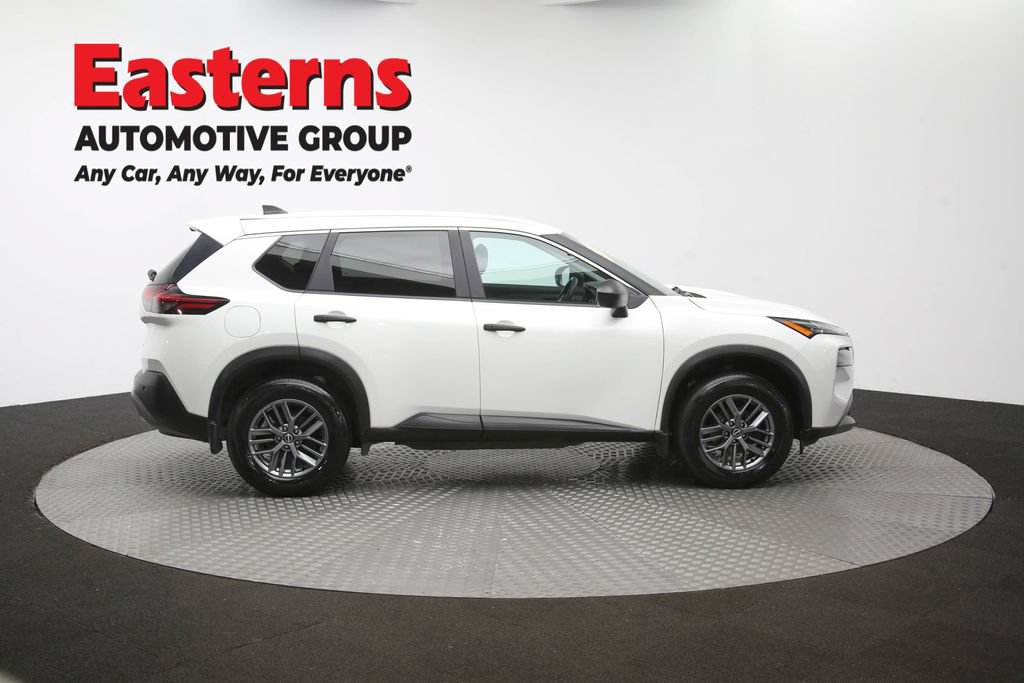 Used 2023 Nissan Rogue S AWD/4WD image 46