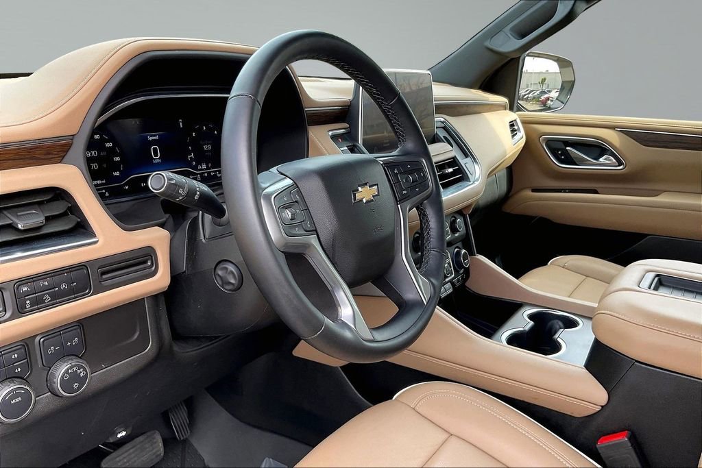 Used 2024 Chevrolet Tahoe Premier AWD/4WD image 14