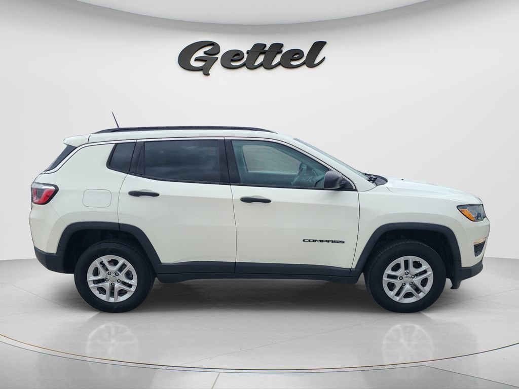 Used 2020 Jeep Compass Sport w/ Cold Weather Group AWD/4WD image 4