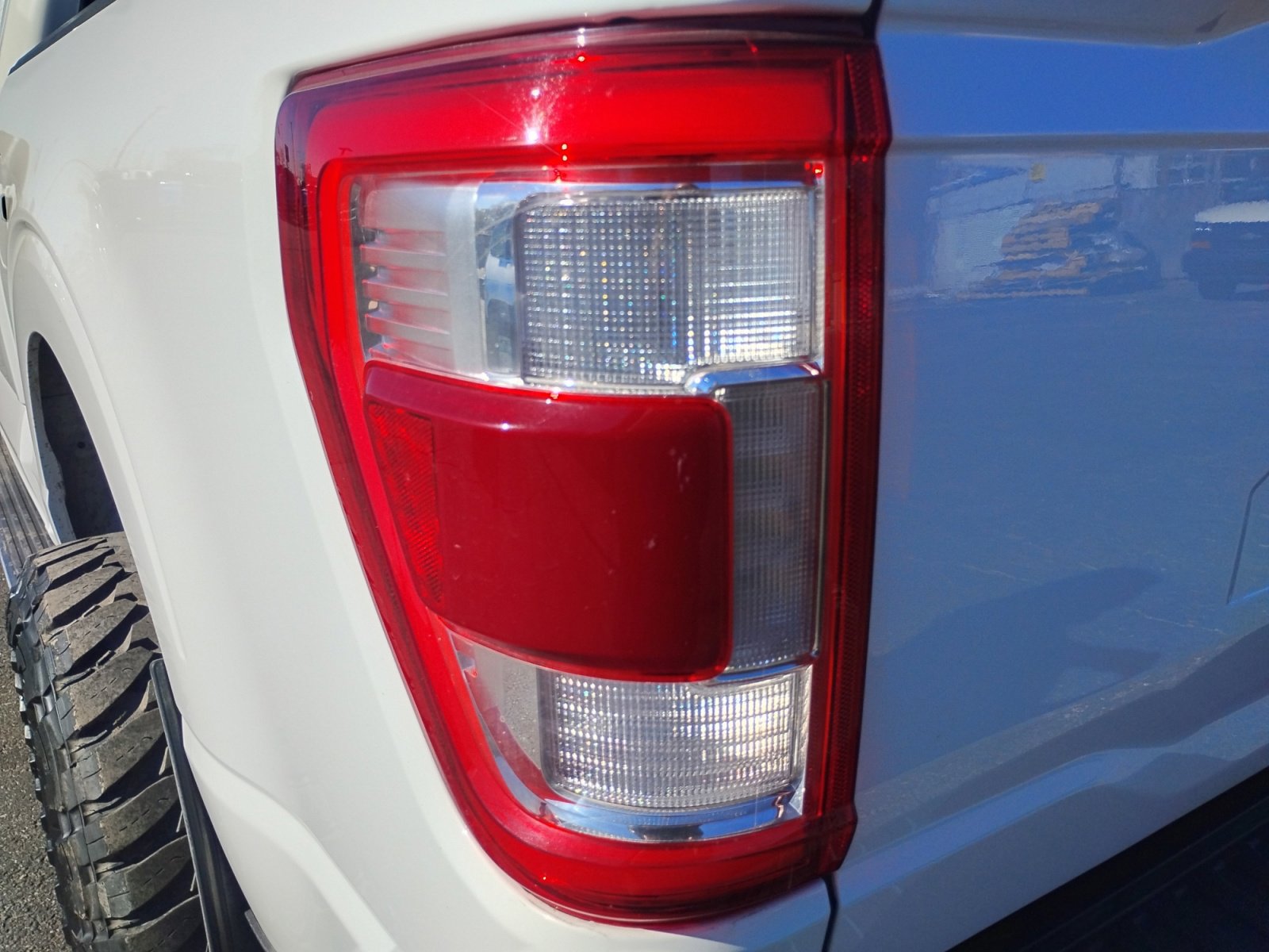 Used 2022 Ford F150 Lariat w/ Equipment Group 502A High image 19