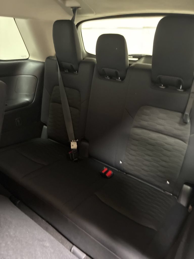 Used 2025 Nissan Pathfinder SV AWD/4WD image 25