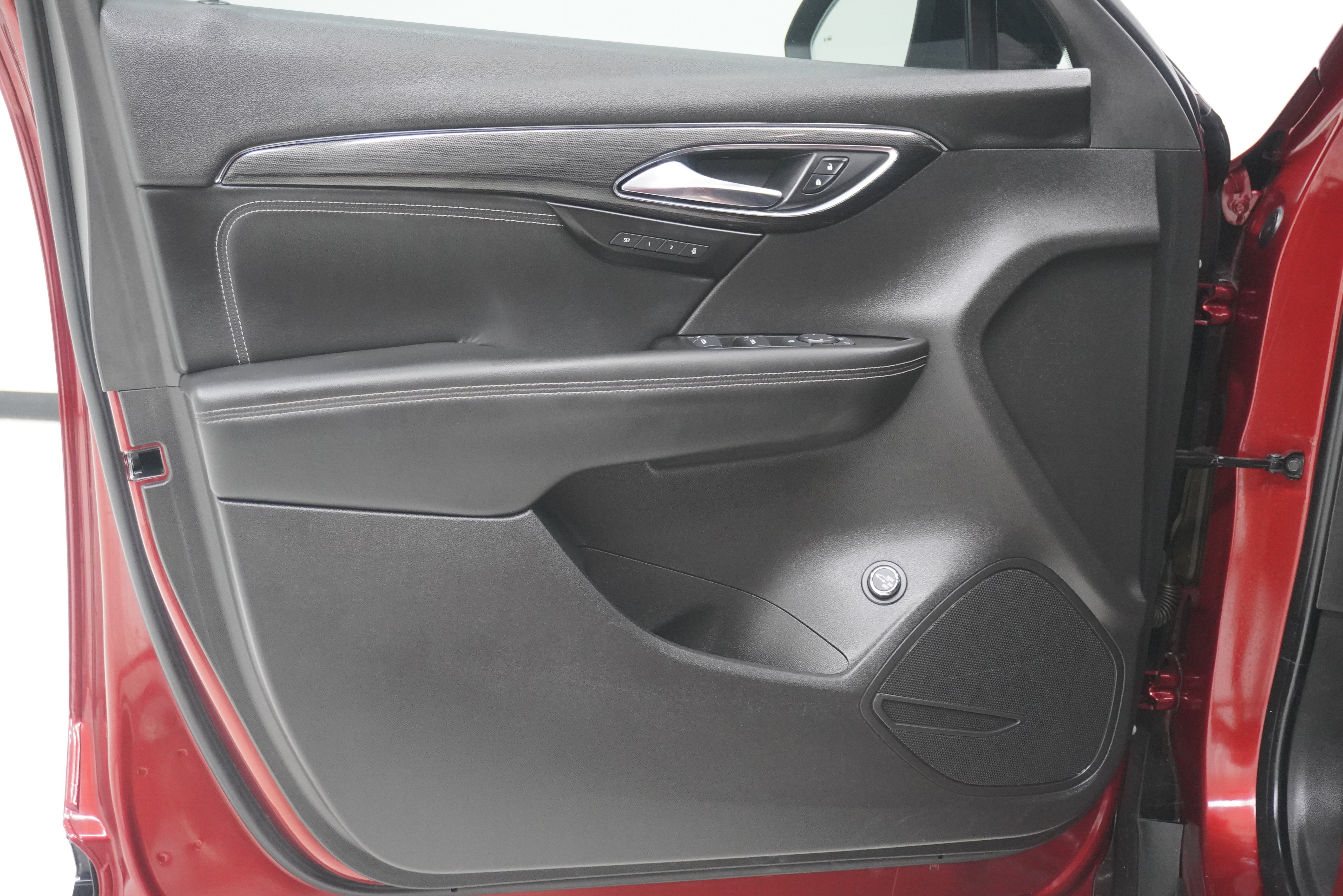 Used 2022 Buick Envision Essence w/ Sport Touring Package FWD image 14