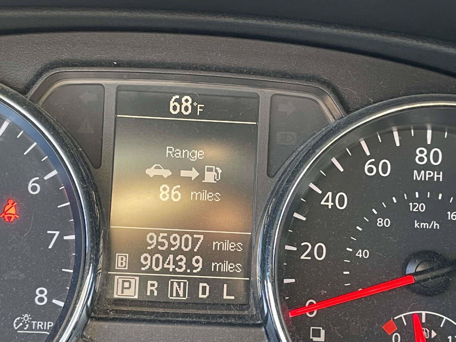 Used 2014 Nissan Rogue S AWD/4WD image 21