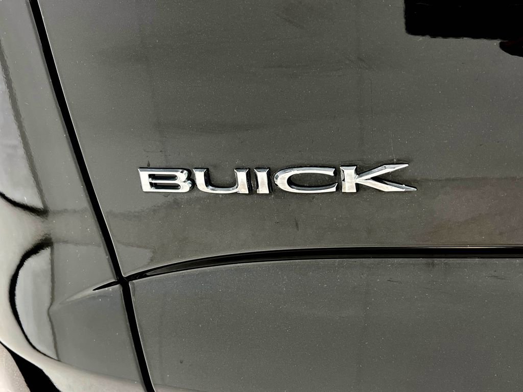 Used 2018 Buick Enclave Essence image 38