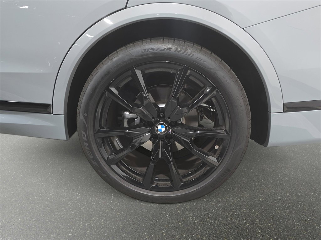 Used 2026 BMW X7 xDrive40i w/ M Sport Package image 31