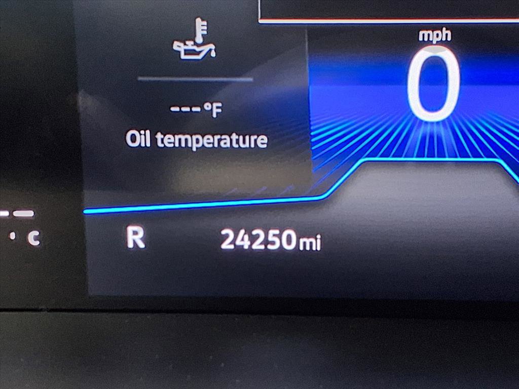 Used 2025 Volkswagen Jetta SE image 30