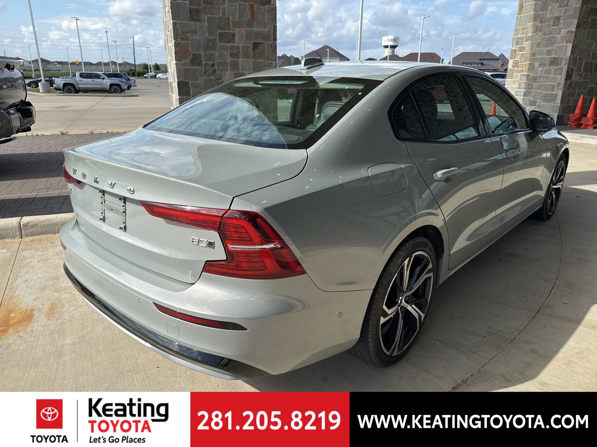 Used 2024 Volvo S60 B5 Plus image 7