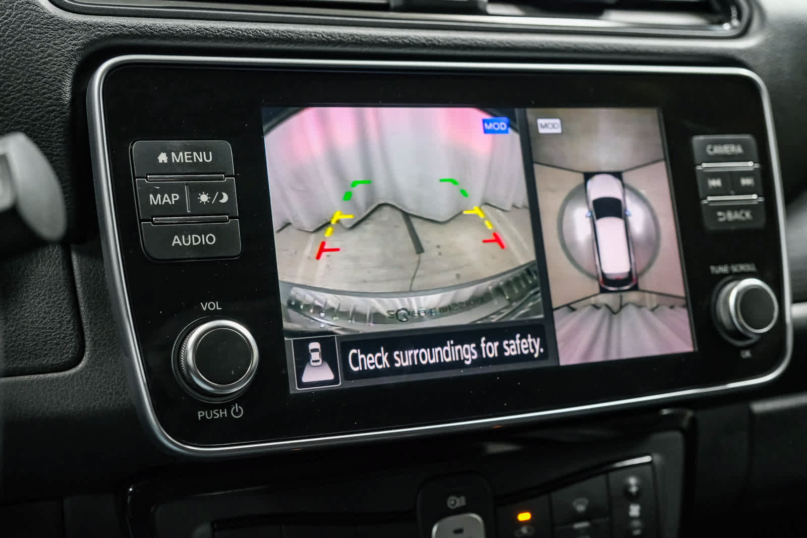 Used 2020 Nissan Leaf SV w/ SV Technology Package FWD image 26