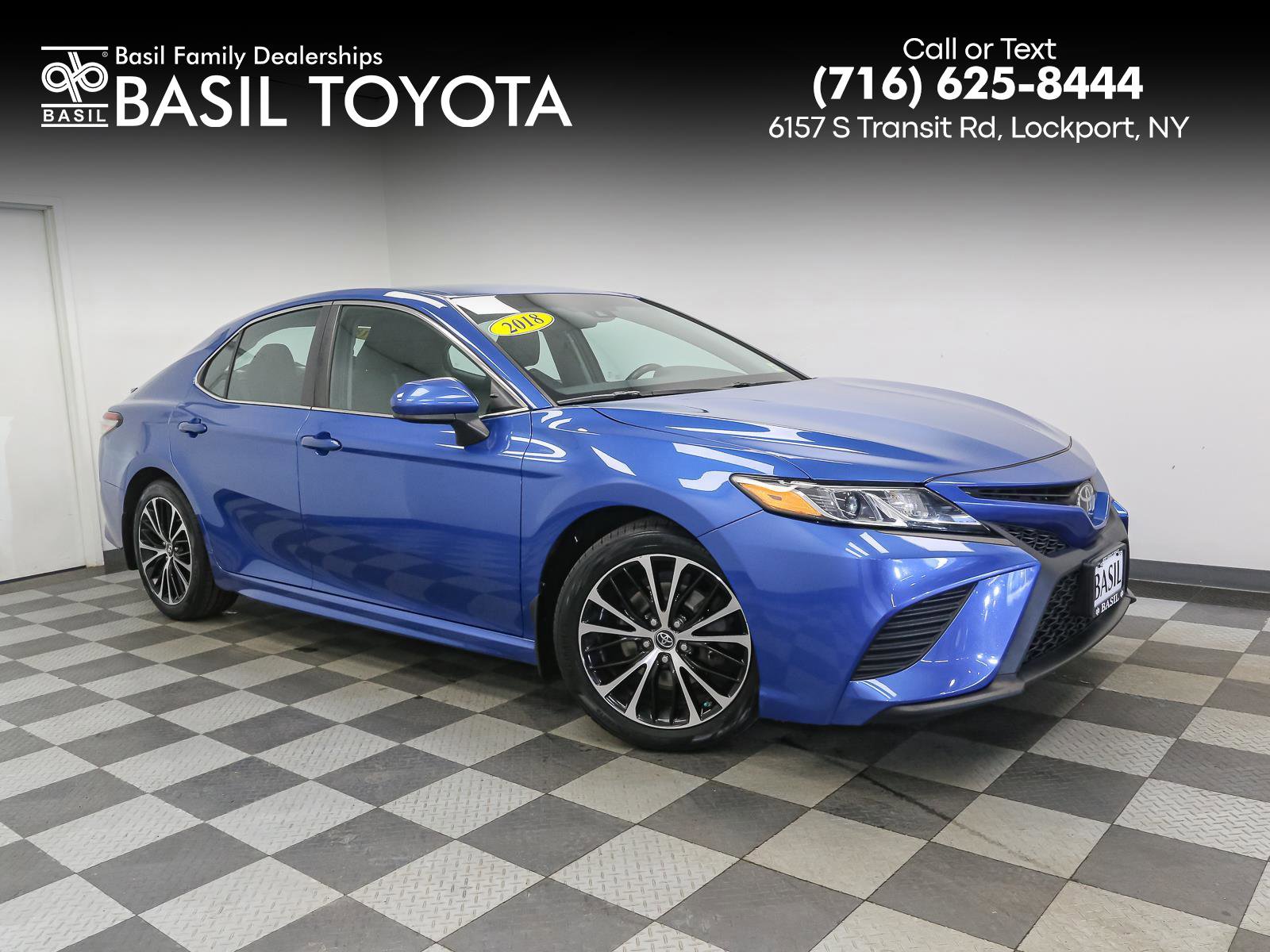 Used 2018 Toyota Camry SE image 1