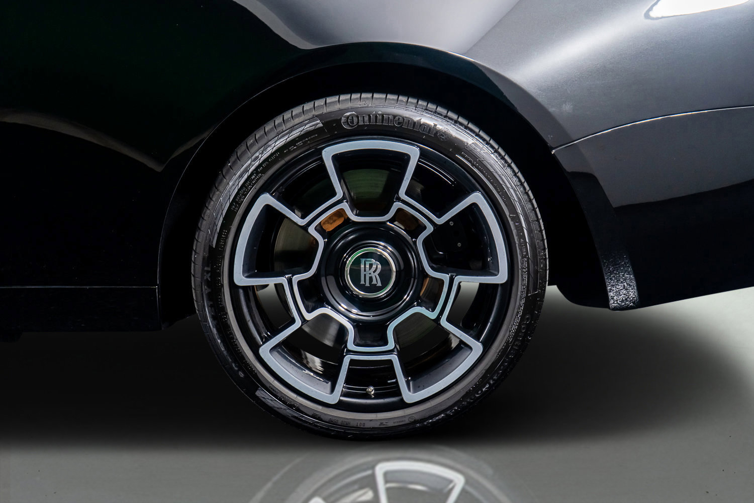 Used 2019 Rolls-Royce Wraith image 23