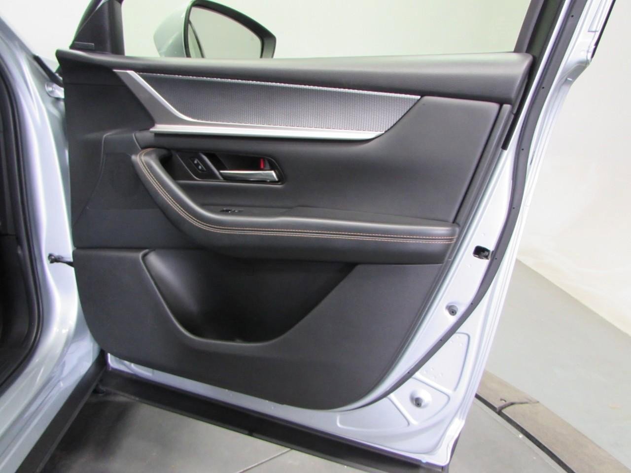 Used 2024 MAZDA CX-90 3.3 Turbo w/ Premium Package image 17