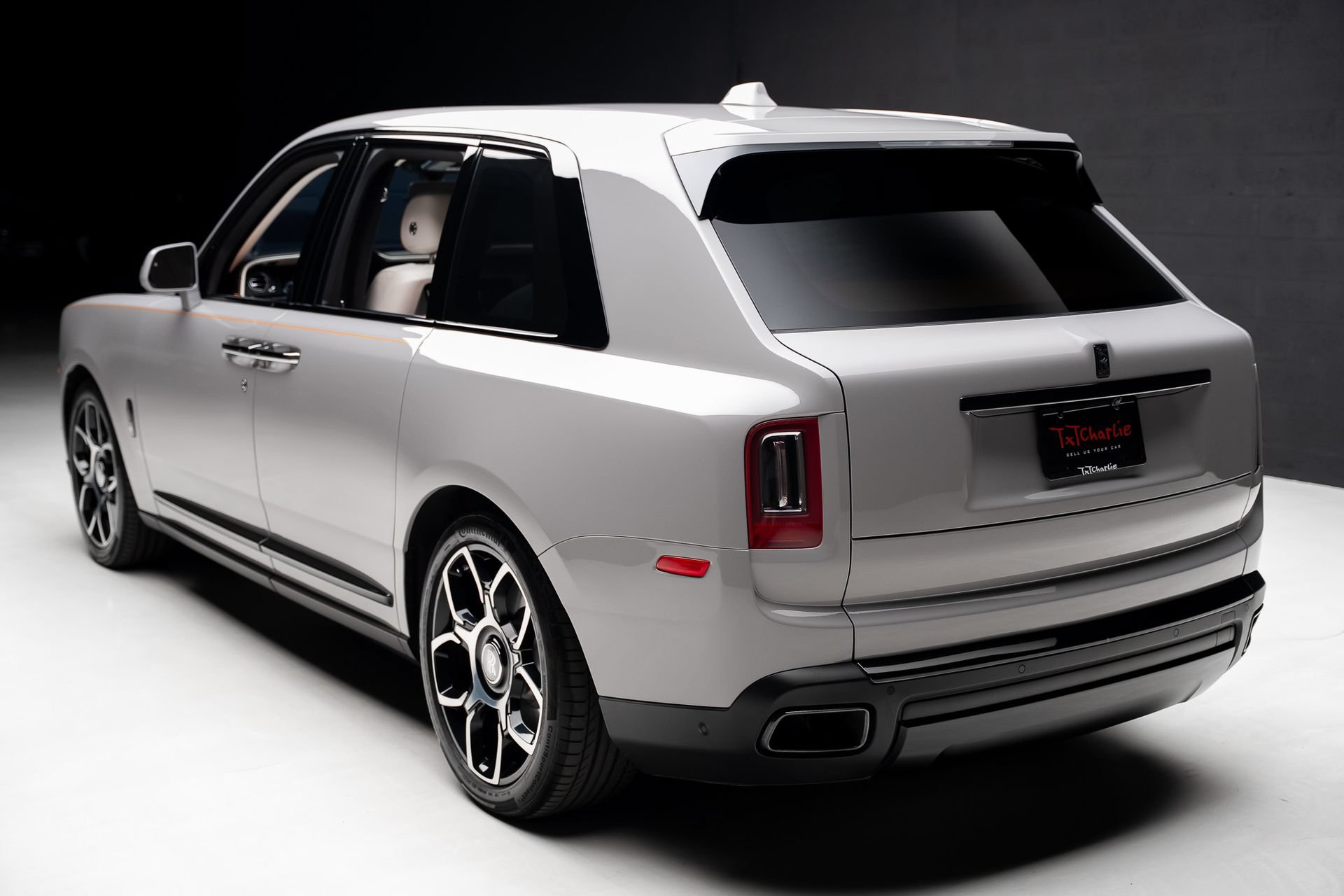 Used 2024 Rolls-Royce Cullinan Black Badge w/ Driver's Package AWD/4WD image 26