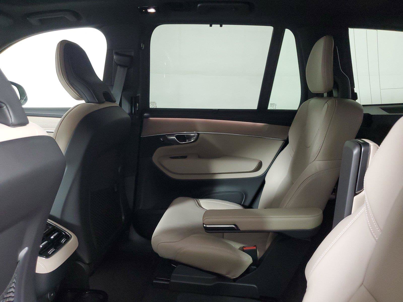 New 2027 Volvo XC90 B6 Ultra AWD/4WD image 12