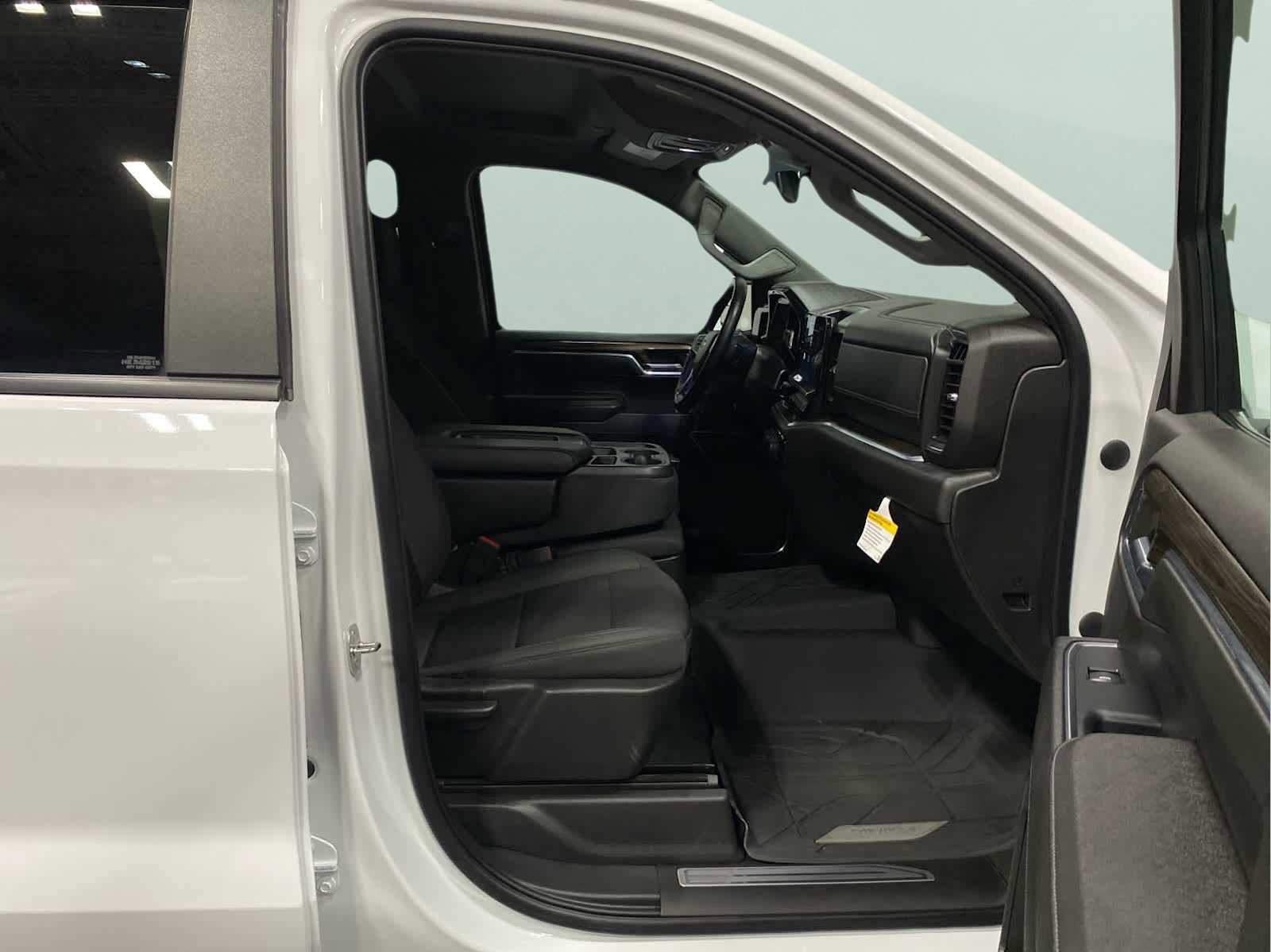 Used 2023 Chevrolet Silverado 1500 LT w/ Protection Package image 30