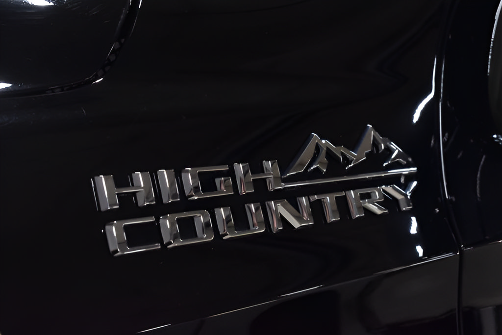 Used 2025 Chevrolet Tahoe High Country AWD/4WD image 41