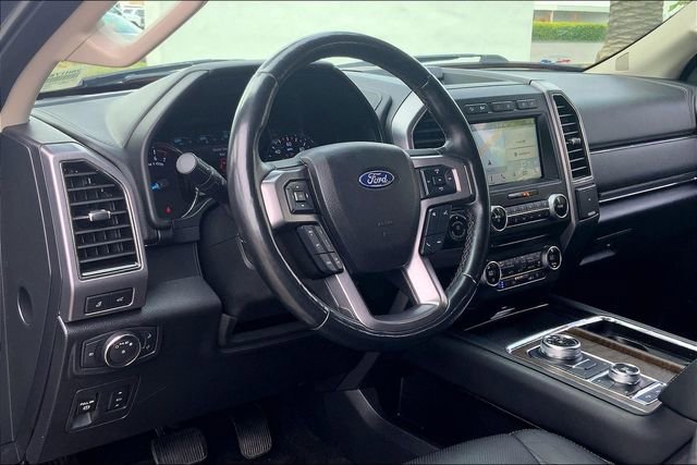 Used 2018 Ford Expedition Platinum AWD/4WD image 14