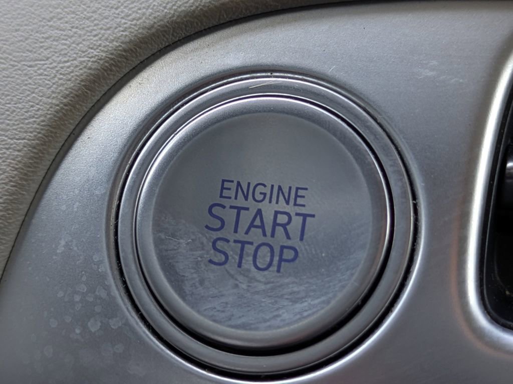 Used 2023 Hyundai Palisade Calligraphy image 31