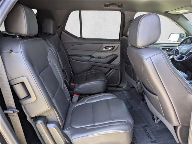 Used 2022 Chevrolet Traverse LT FWD image 20