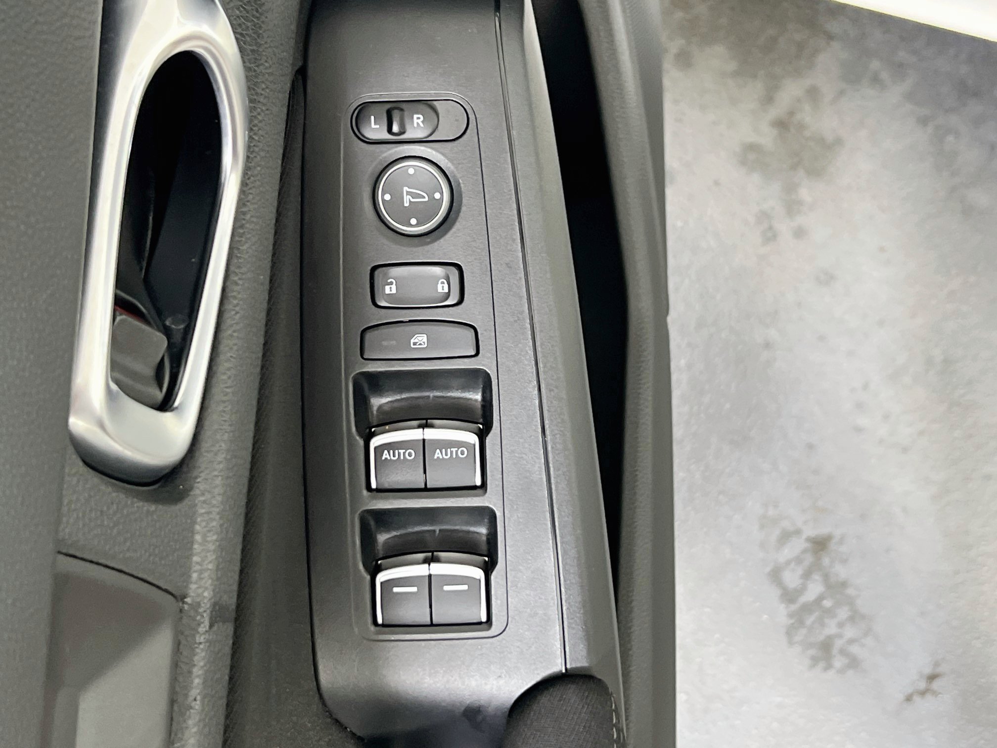 Used 2022 Honda Civic Sport image 17
