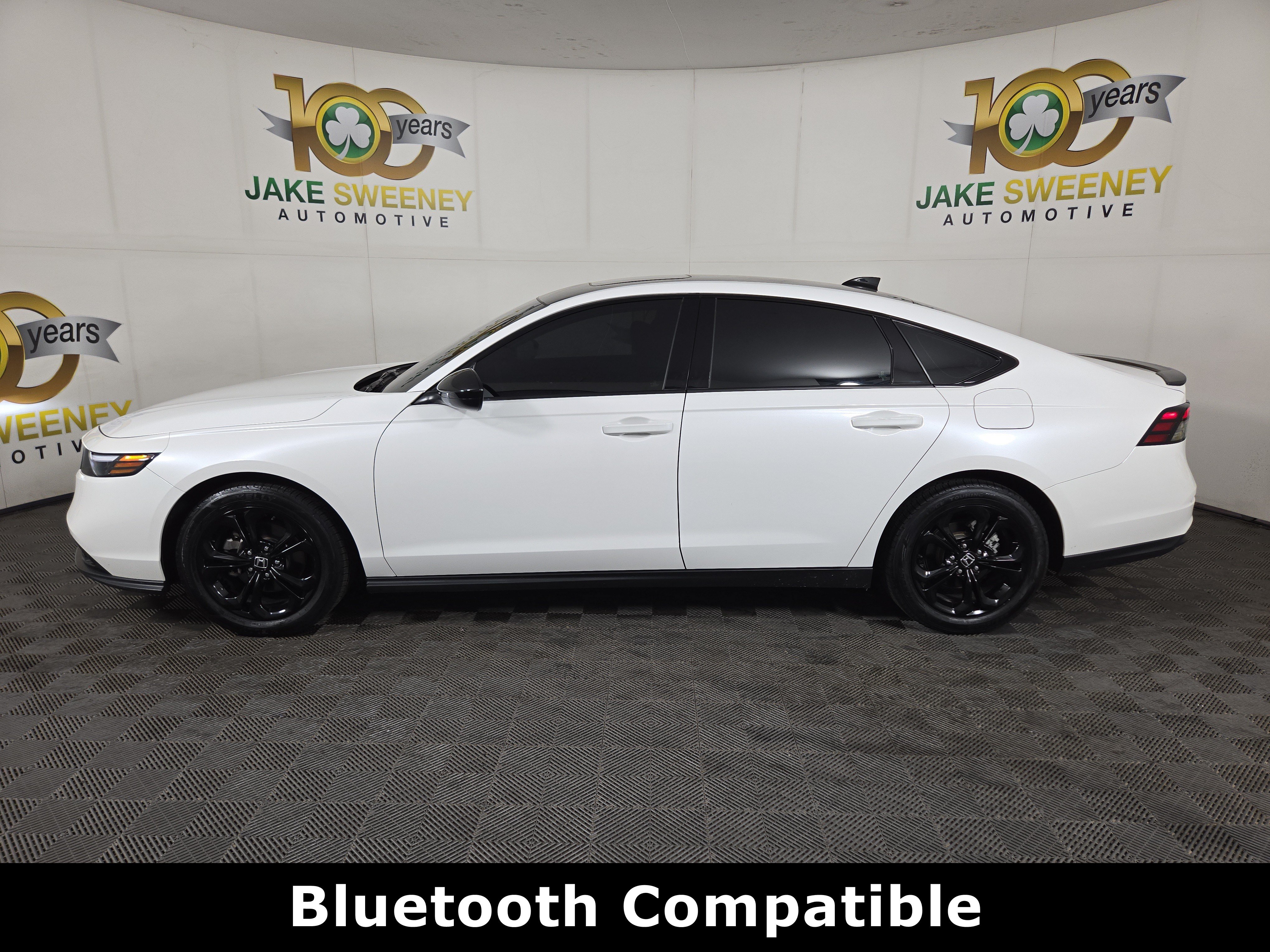 Used 2025 Honda Accord SE image 6