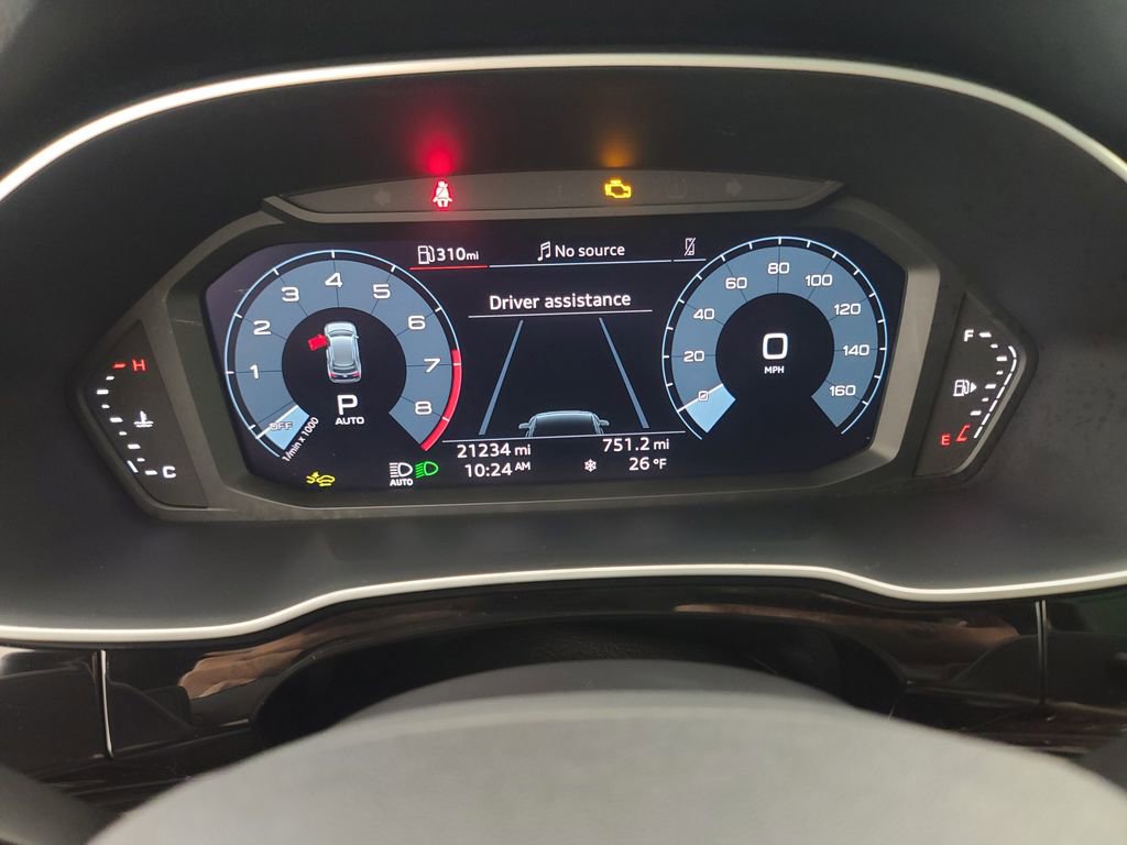 Used 2025 Audi Q3 2.0T Premium image 29