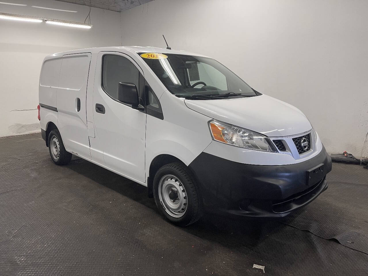 Used 2015 Nissan NV200 S w/ Back Door Glass Package FWD image 3