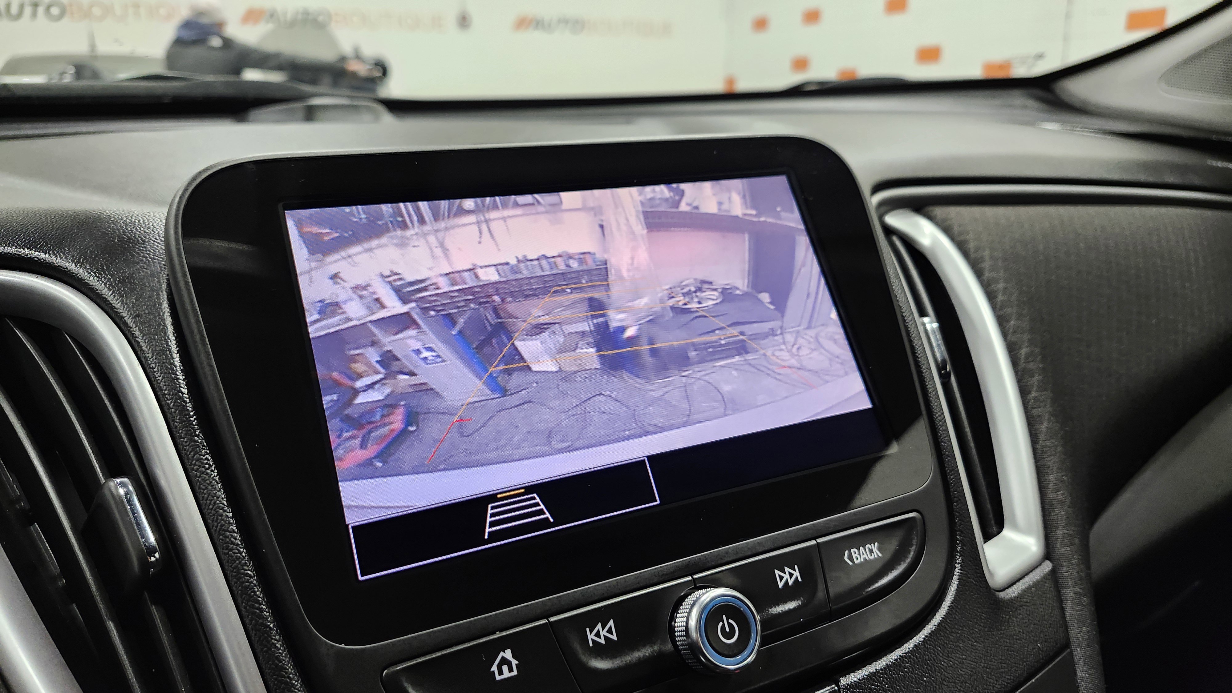 Used 2021 Chevrolet Malibu LS image 2