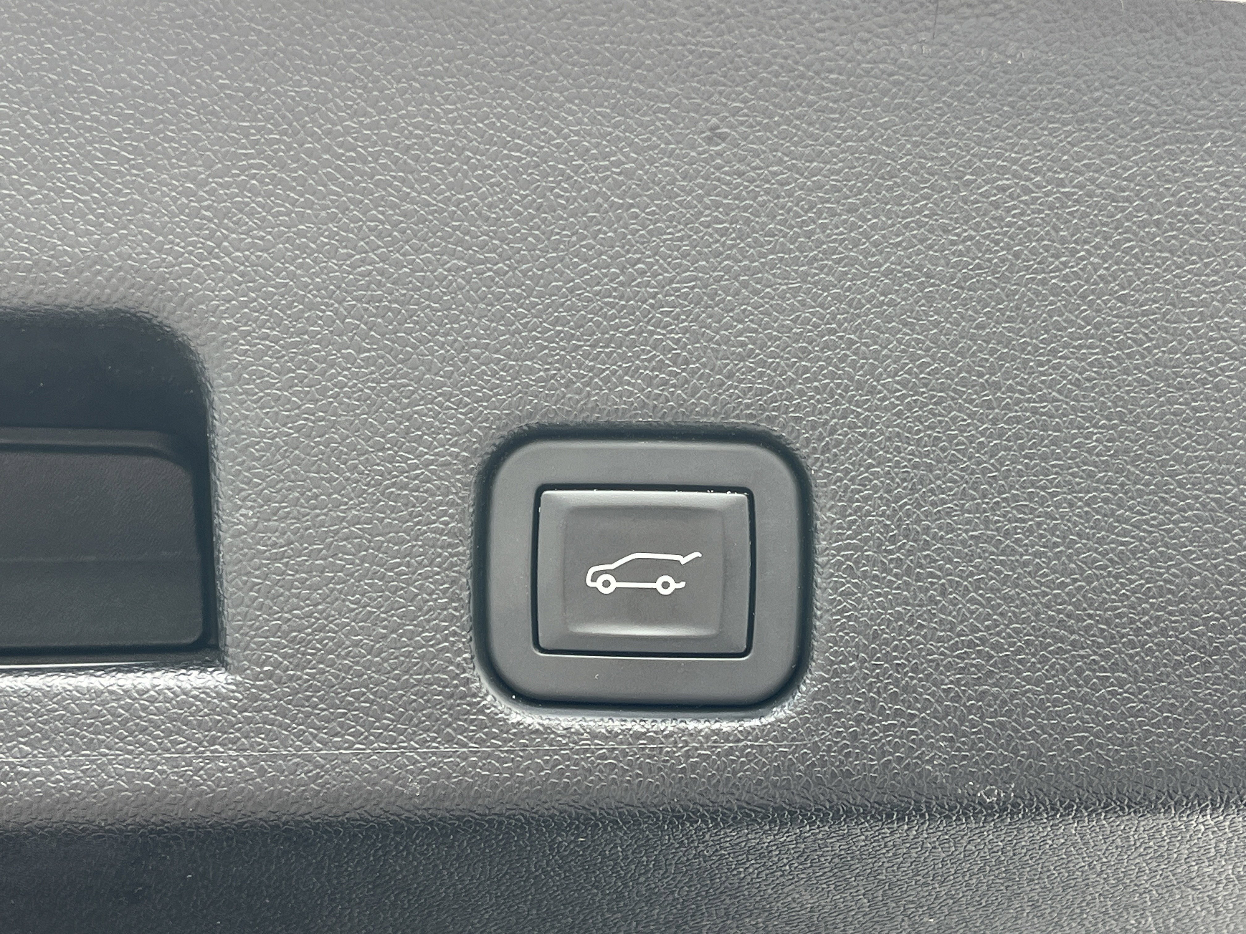 Used 2024 GMC Acadia Elevation AWD/4WD image 27