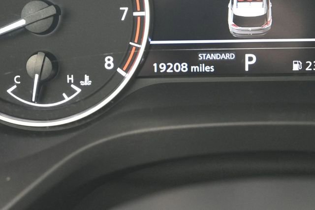 Used 2023 Nissan Rogue SL FWD image 15