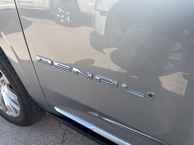 Used 2023 GMC Yukon Denali w/ Max Trailering Package image 8
