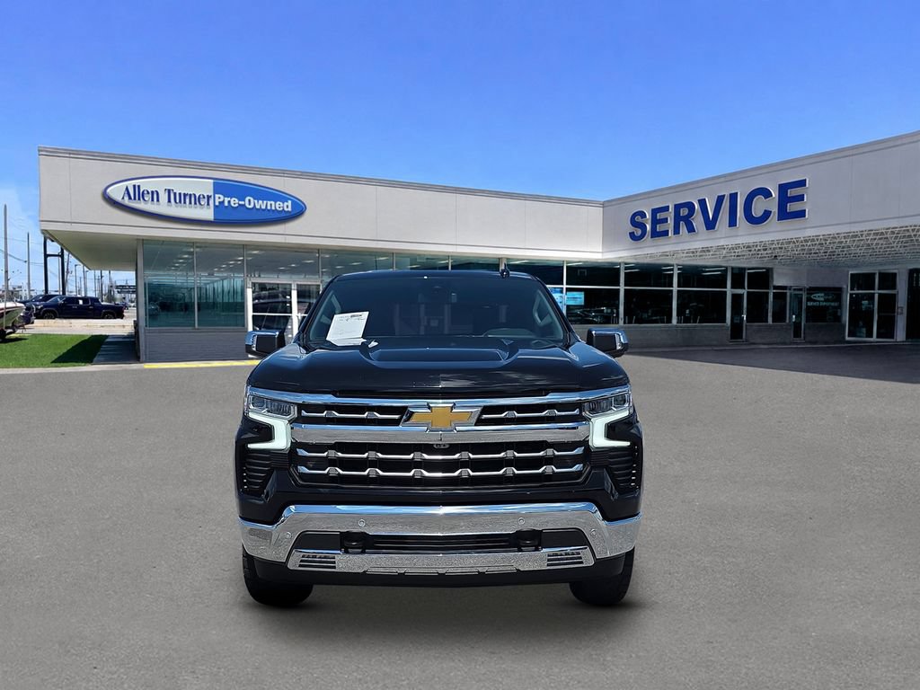 Used 2026 Chevrolet Silverado 1500 LTZ w/ LTZ Premium Package AWD/4WD image 3