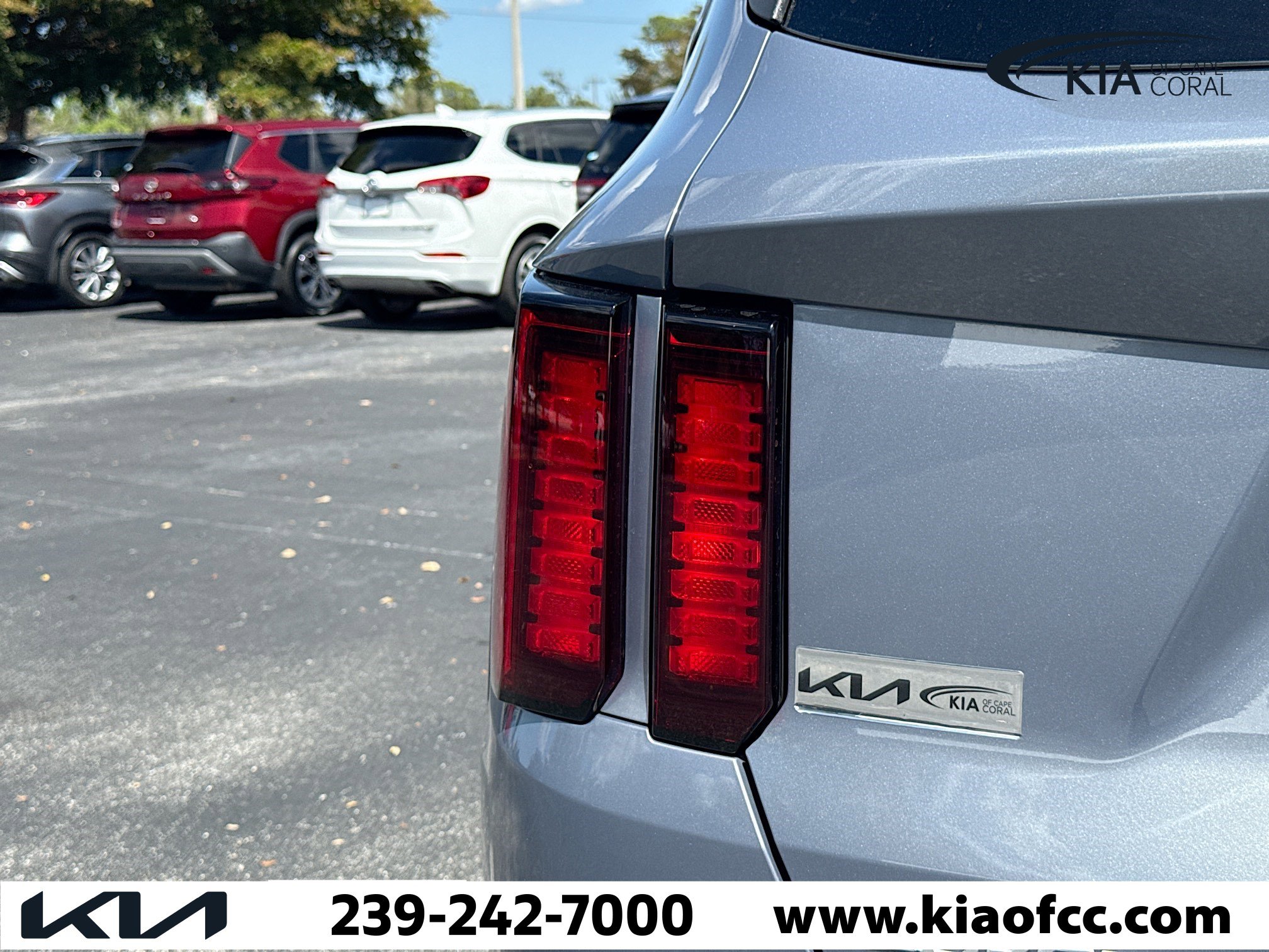 Certified 2023 Kia Sorento LX image 10