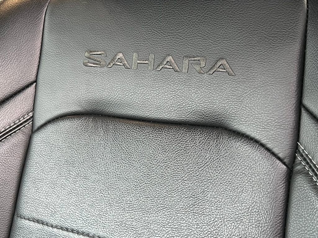 Used 2021 Jeep Wrangler Unlimited Sahara w/ Cold Weather Group image 10