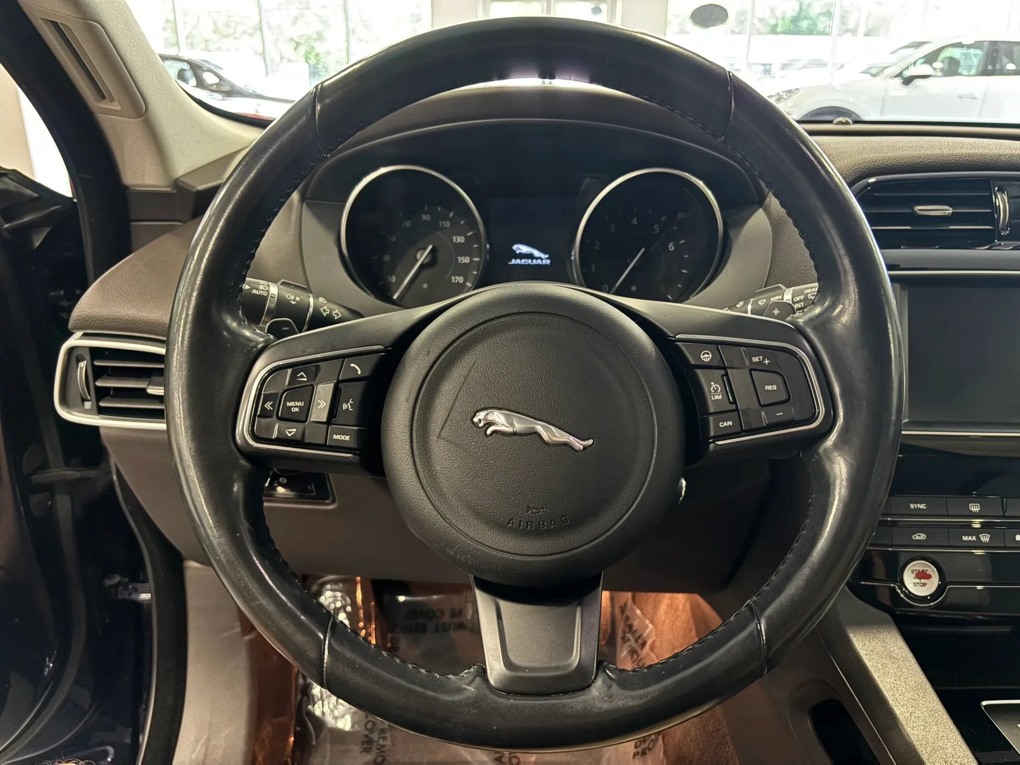 Used 2017 Jaguar F-PACE Prestige AWD/4WD image 30