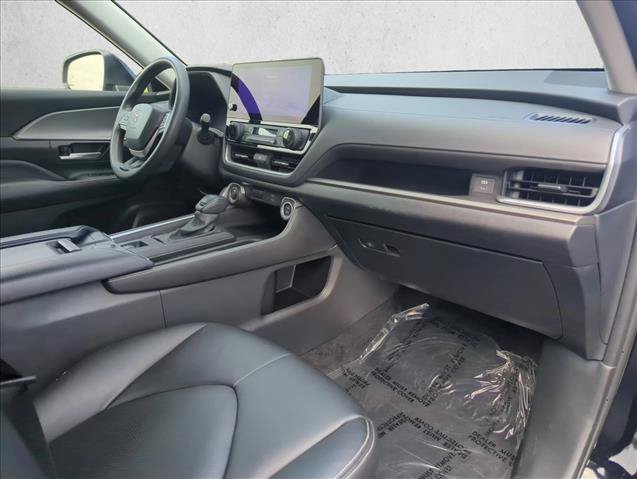 Certified 2025 Toyota Grand Highlander FWD image 27