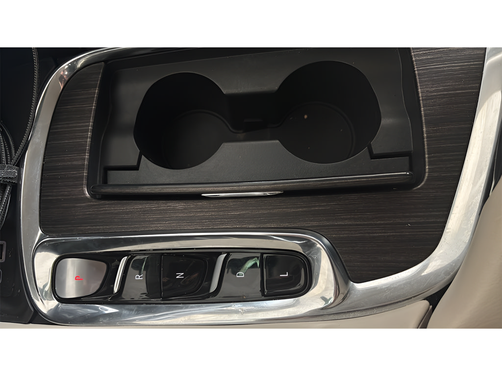Used 2023 Buick Enclave Avenir FWD image 20