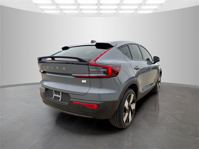 Used 2023 Volvo C40 P8 Recharge Ultimate image 9