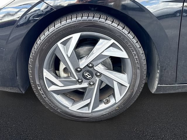 Used 2024 Hyundai Elantra Limited FWD image 32