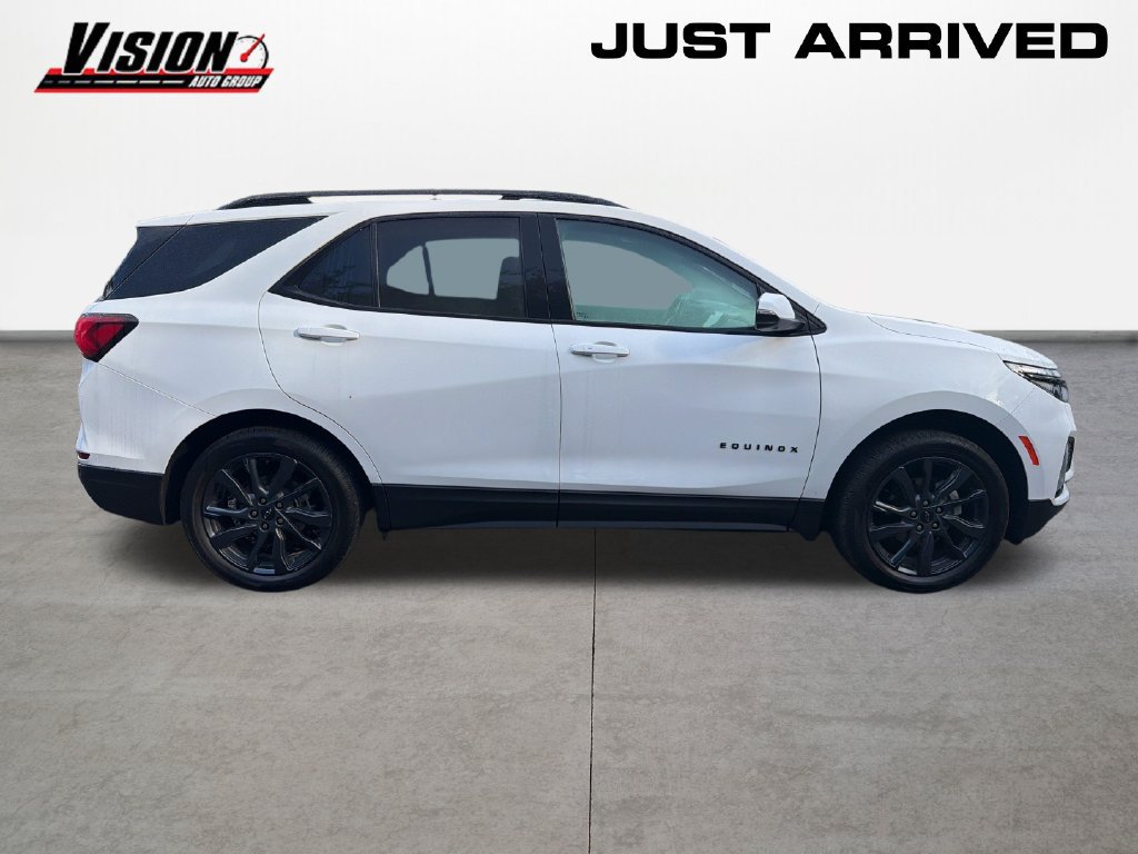 Used 2024 Chevrolet Equinox RS w/ RS Leather Package AWD/4WD image 4