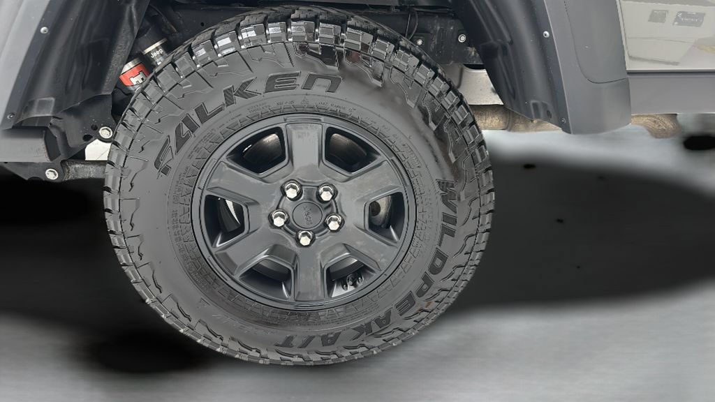Used 2023 Jeep Gladiator Mojave w/ Cold Weather Group AWD/4WD image 12