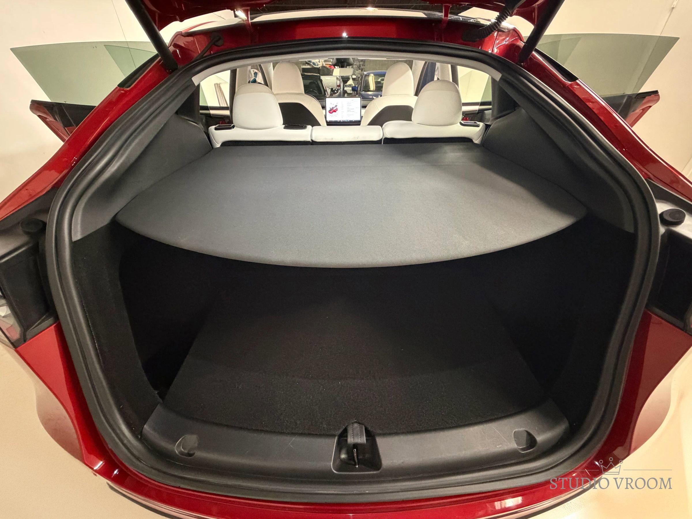 Used 2023 Tesla Model Y Long Range image 11