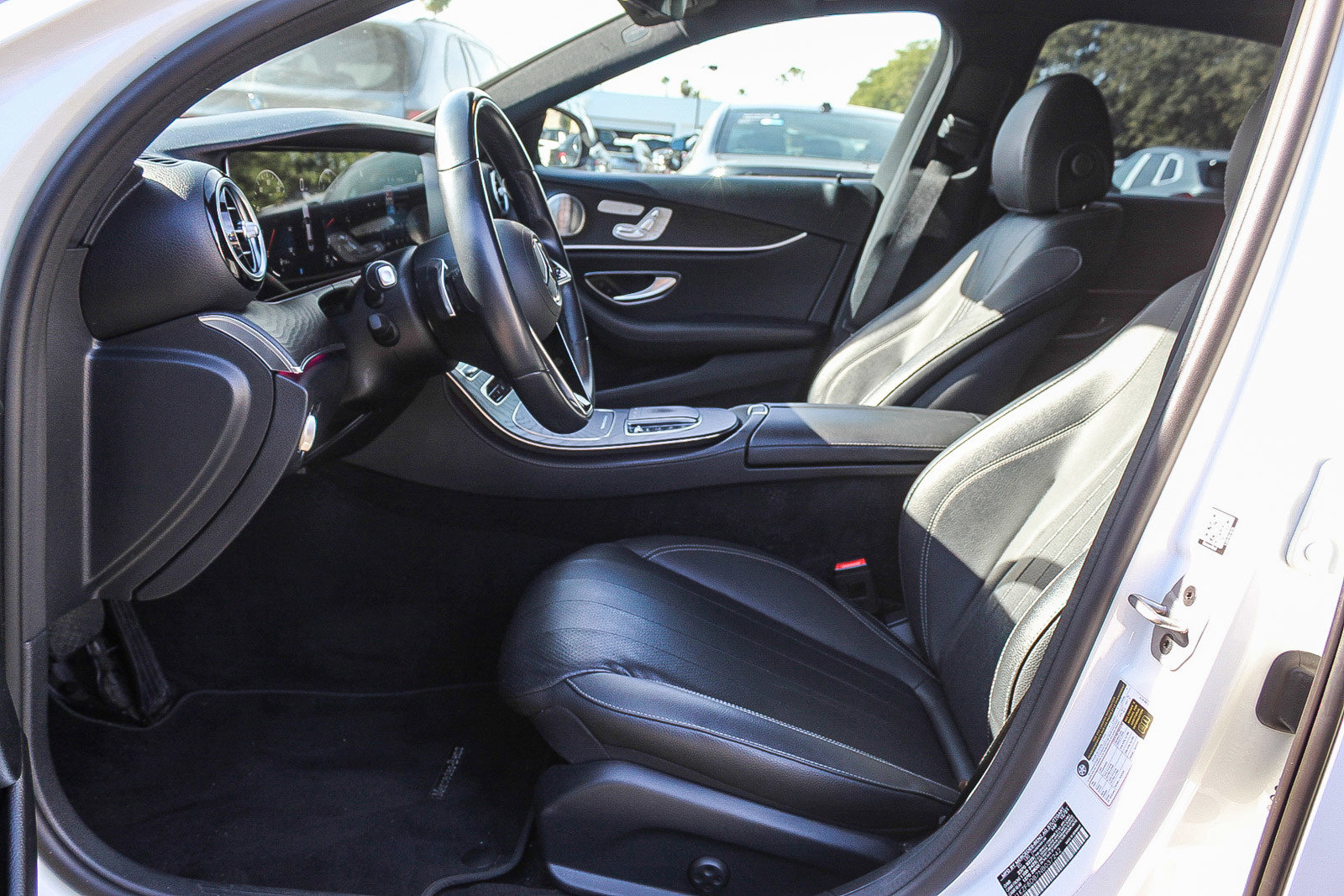 Used 2022 Mercedes-Benz E 350 Sedan image 17