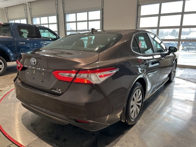 Used 2020 Toyota Camry LE image 7