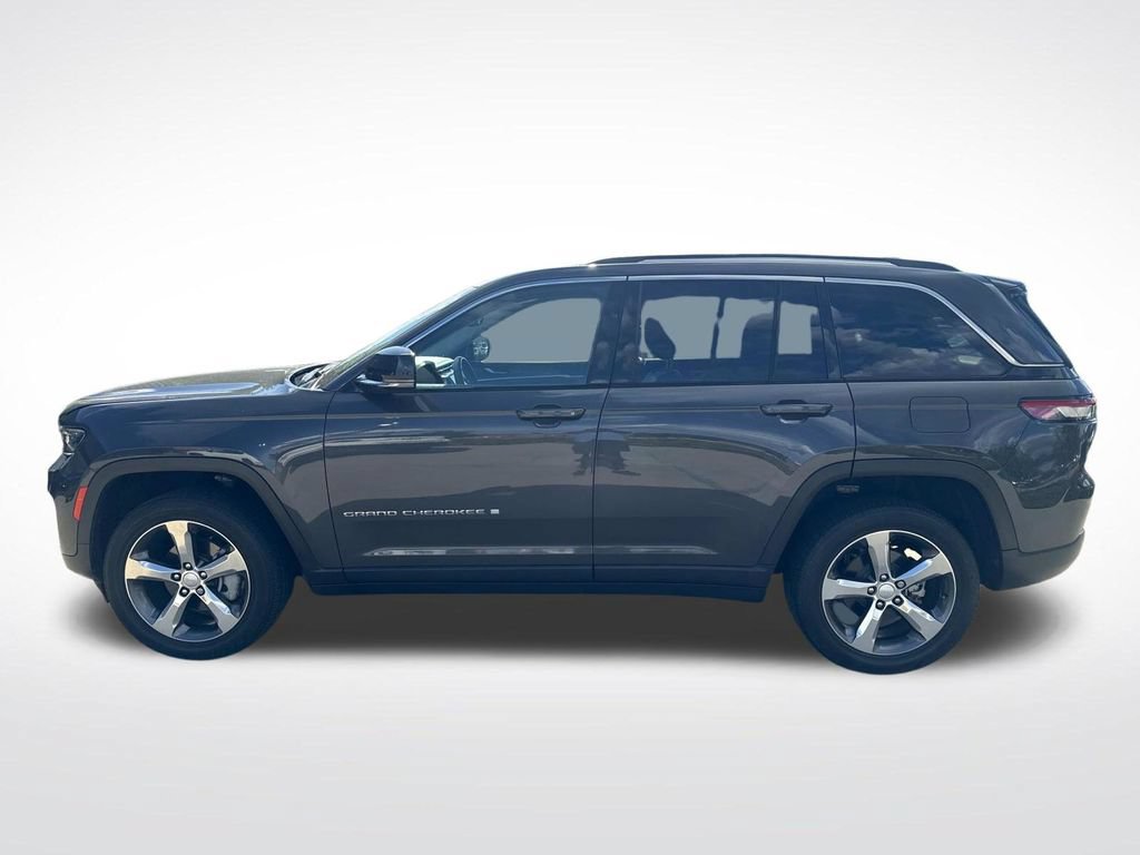 Used 2022 Jeep Grand Cherokee Limited RWD image 6