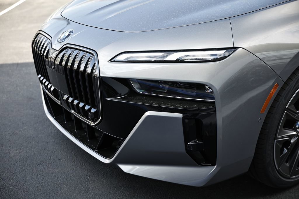 New 2026 BMW i7 eDrive50 w/ M Sport Package image 12