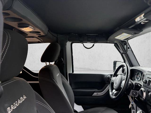 Used 2017 Jeep Wrangler Sahara AWD/4WD image 17