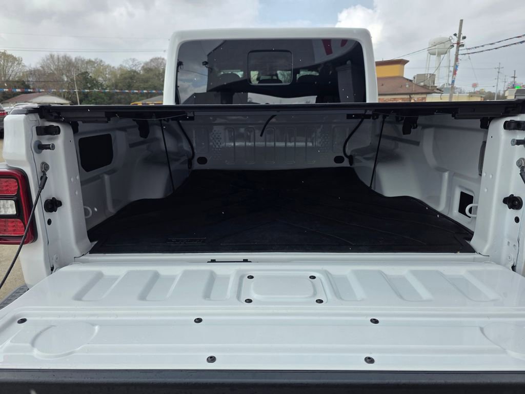 Used 2026 Jeep Gladiator Mojave image 6